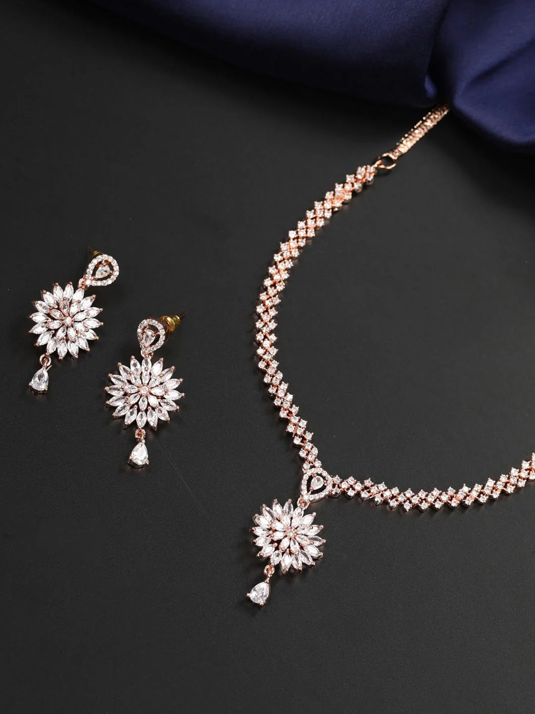 Rose Gold Necklace | Elegant Luxury Jewellery by Cervin Blanc