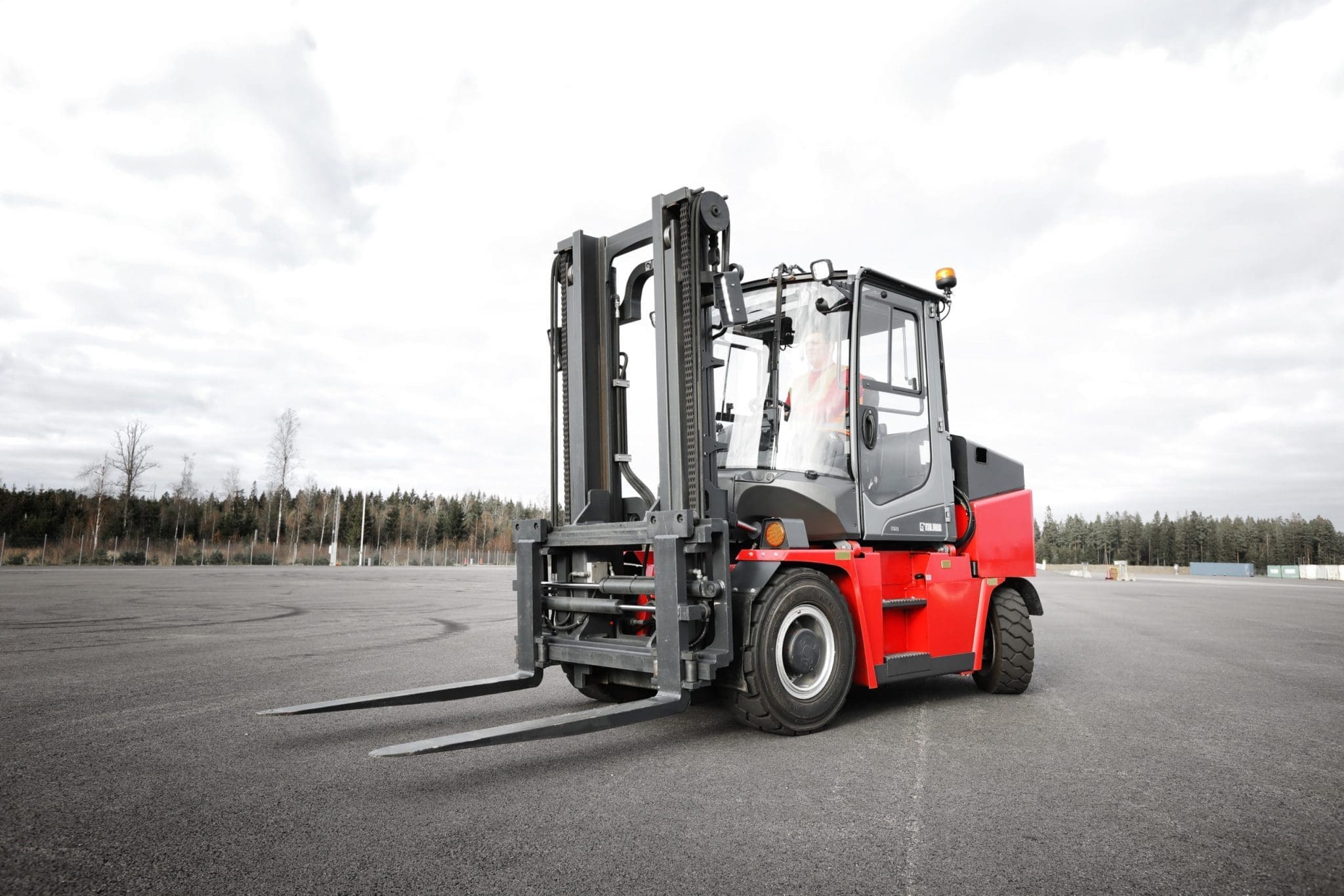 Dependable Cherry Picker Solutions for Safe Height Operations